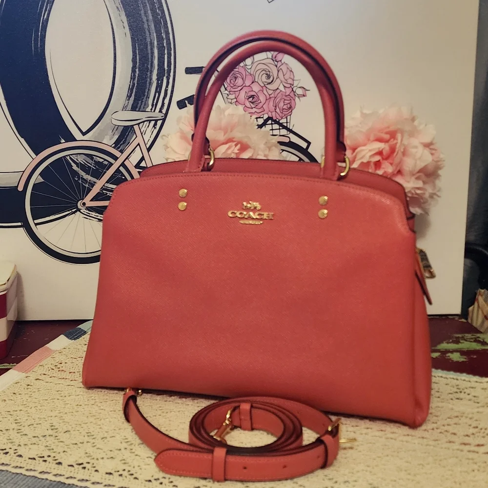 Coach Lillie Carryall Coach - Picture 2 of 9